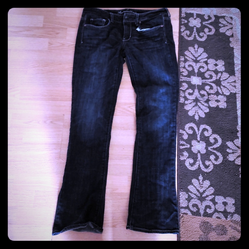 American Eagle stretch long dark blue jeans